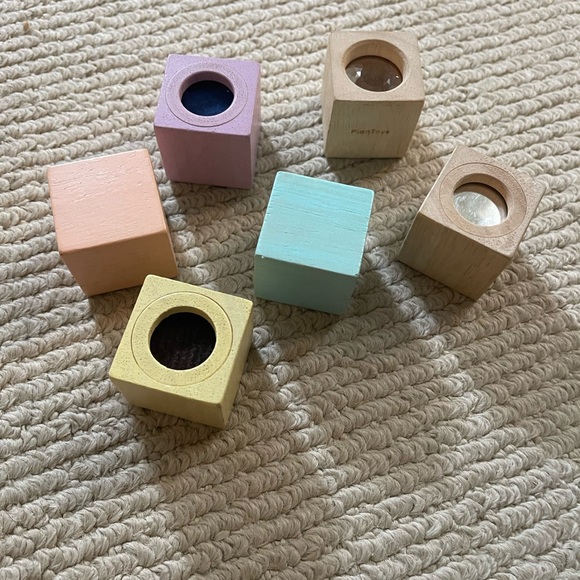 Plan Toys Sensory Blocks - Picture 2 of 3